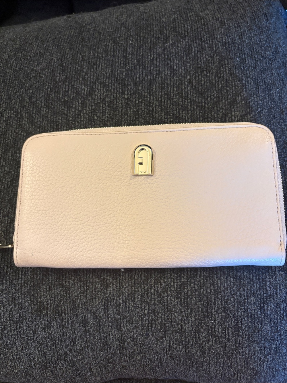 Furla Women's Zip-Around Leather Wallet in Light Pink